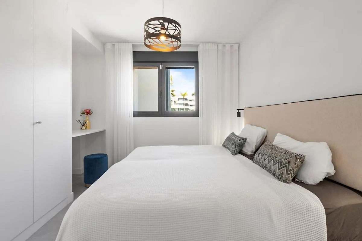 Apartment Discover Luxury Living In Estepona'S Oasis-Rdr467