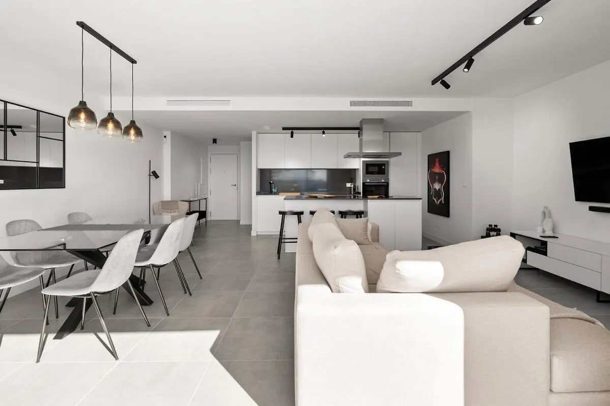 Discover Luxury Living In Estepona'S Oasis-Rdr467 0*, Estepona